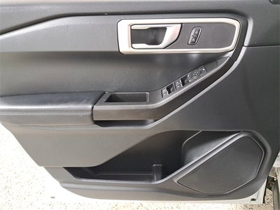 2020 Ford Explorer Base