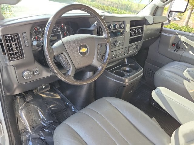 2021 Chevrolet Express 3500 Work Van Cutaway