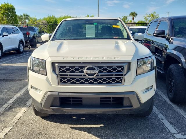 2024 Nissan Frontier SV