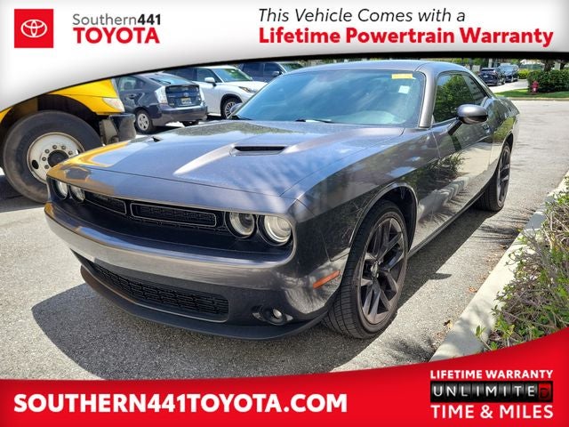2021 Dodge Challenger SXT