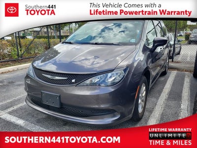 2023 Chrysler Voyager LX