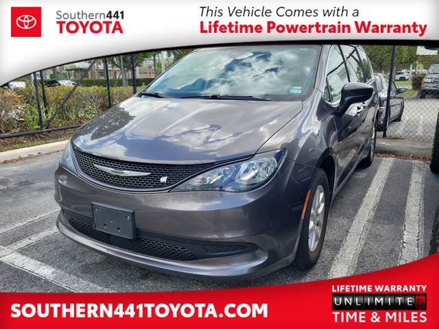 2023 Chrysler Voyager LX