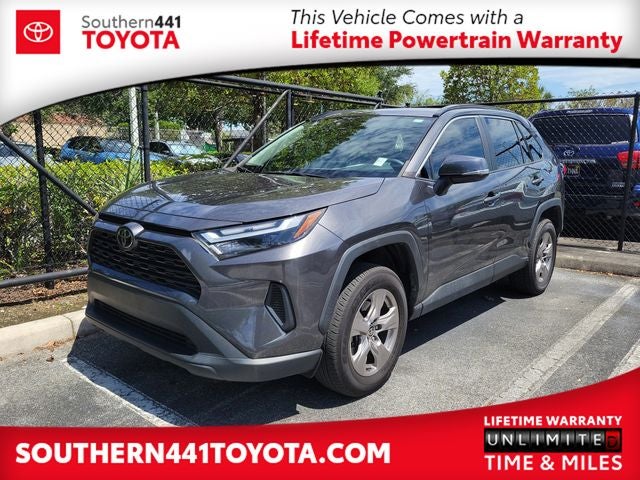 2023 Toyota RAV4 XLE FWD's photo