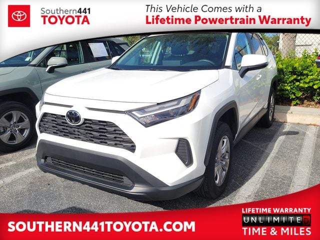 2025 Toyota RAV4 XLE