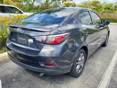2019 Toyota Yaris LE