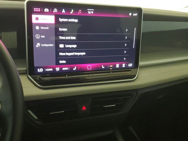 2025 Volkswagen Tiguan 2.0T SE