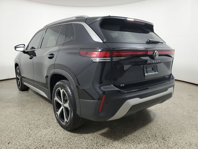 2025 Volkswagen Tiguan 2.0T SE