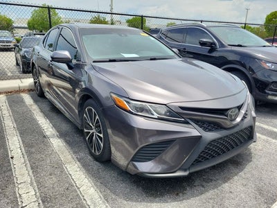 2018 Toyota Camry SE