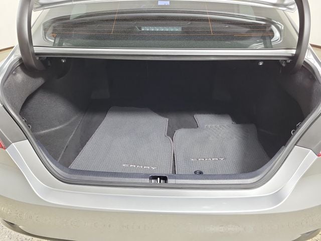 2022 Toyota Camry Hybrid LE