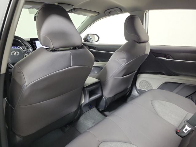 2022 Toyota Camry Hybrid LE