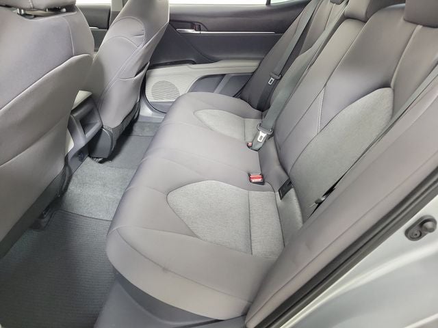 2022 Toyota Camry Hybrid LE
