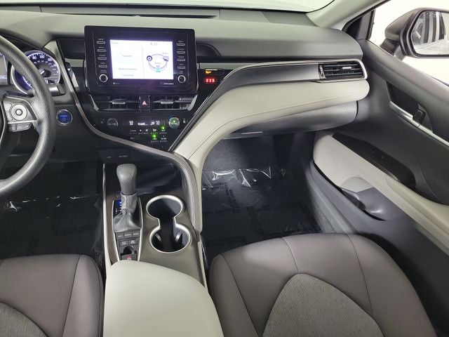 2022 Toyota Camry Hybrid LE