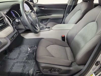 2022 Toyota Camry Hybrid LE