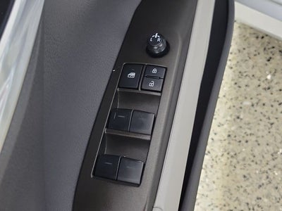 2022 Toyota Camry Hybrid LE