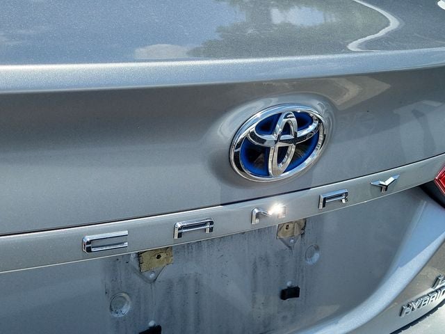 2022 Toyota Camry Hybrid LE