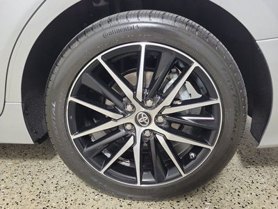 2022 Toyota Camry Hybrid LE