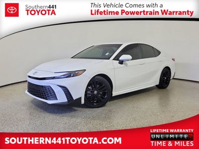 2025 Toyota Camry SE