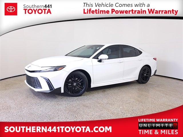 2025 Toyota Camry SE