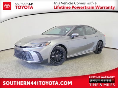 2025 Toyota Camry SE