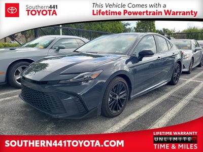 2025 Toyota Camry SE
