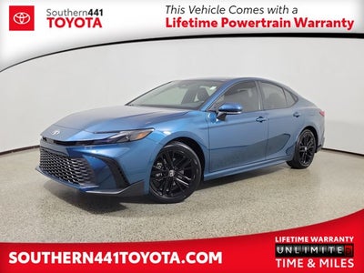 2025 Toyota Camry SE