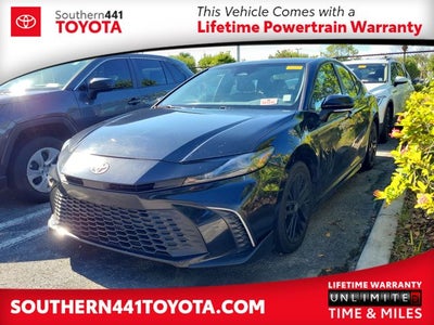 2025 Toyota Camry SE