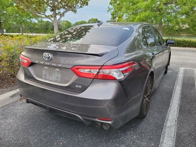 2020 Toyota Camry SE