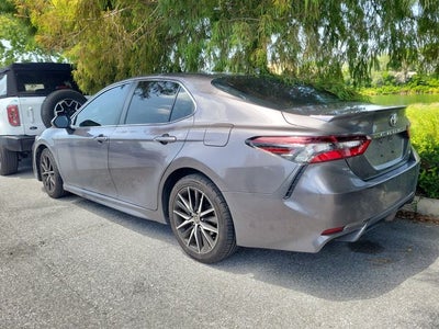 2022 Toyota Camry SE