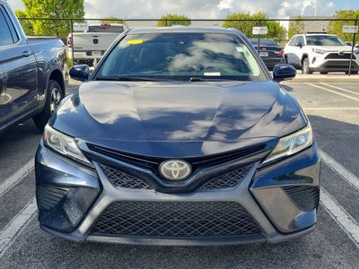 2020 Toyota Camry SE