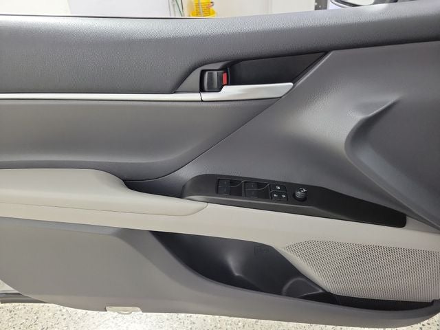 2023 Toyota Camry Hybrid SE