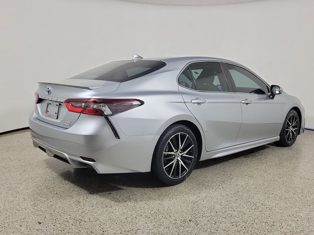 2023 Toyota Camry Hybrid SE