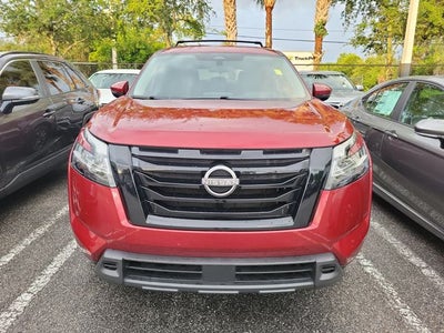 2022 Nissan Pathfinder SV