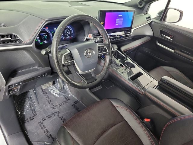 2025 Toyota Sienna XSE 7 Passenger