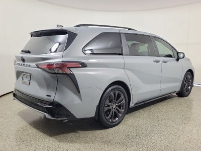 2025 Toyota Sienna XSE 7 Passenger