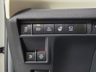 2025 Toyota Sienna Platinum 7 Passenger