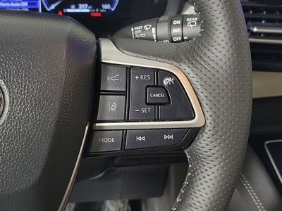 2025 Toyota Sienna Platinum 7 Passenger