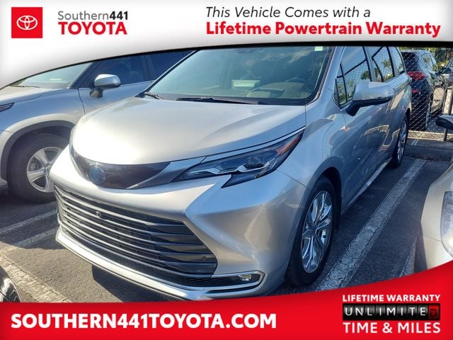 2024 Toyota Sienna Platinum 7 Passenger