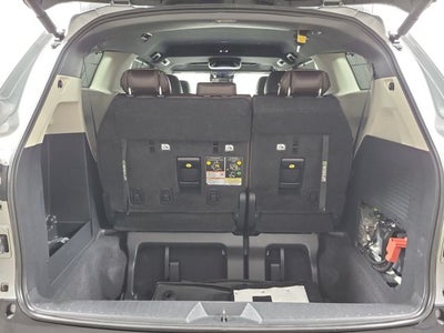 2024 Toyota Sienna Platinum 7 Passenger