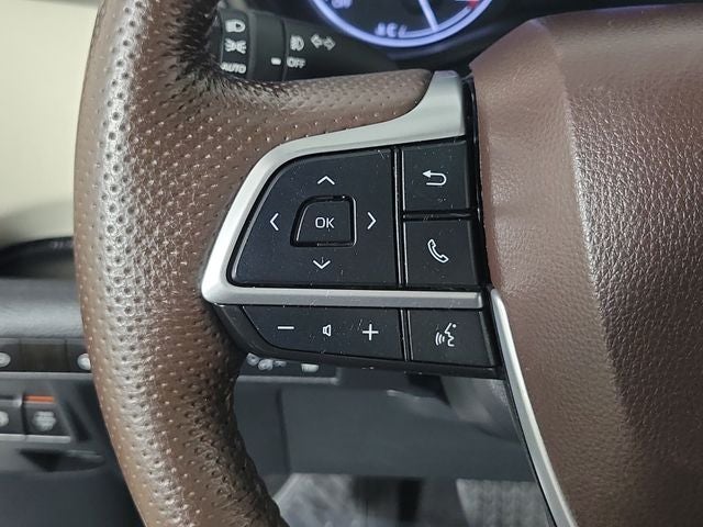 2024 Toyota Sienna Platinum 7 Passenger