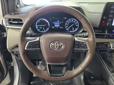 2024 Toyota Sienna Platinum 7 Passenger
