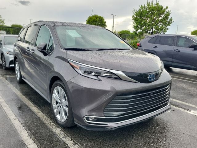2023 Toyota Sienna Platinum 7 Passenger