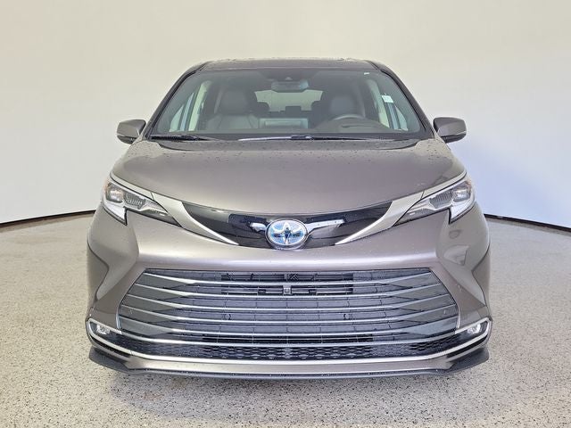 2023 Toyota Sienna Platinum 7 Passenger