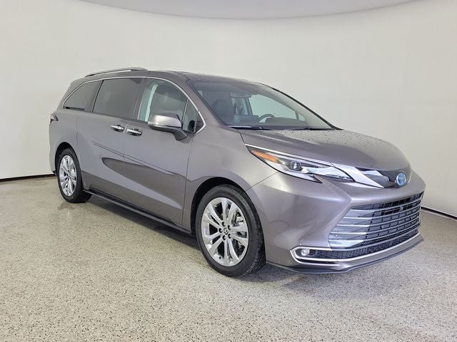 2023 Toyota Sienna Platinum 7 Passenger