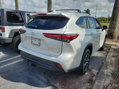 2022 Toyota Highlander XLE