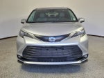 2025 Toyota Sienna XLE 8 Passenger
