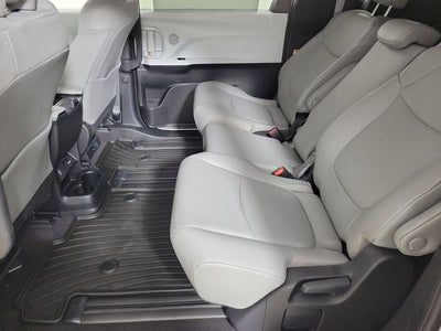 2025 Toyota Sienna XLE 8 Passenger
