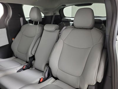 2025 Toyota Sienna XLE 8 Passenger