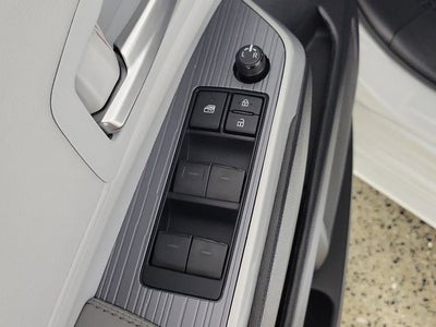 2025 Toyota Sienna XLE 8 Passenger