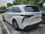 2025 Toyota Sienna XLE 8 Passenger