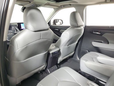 2024 Toyota Highlander Hybrid XLE